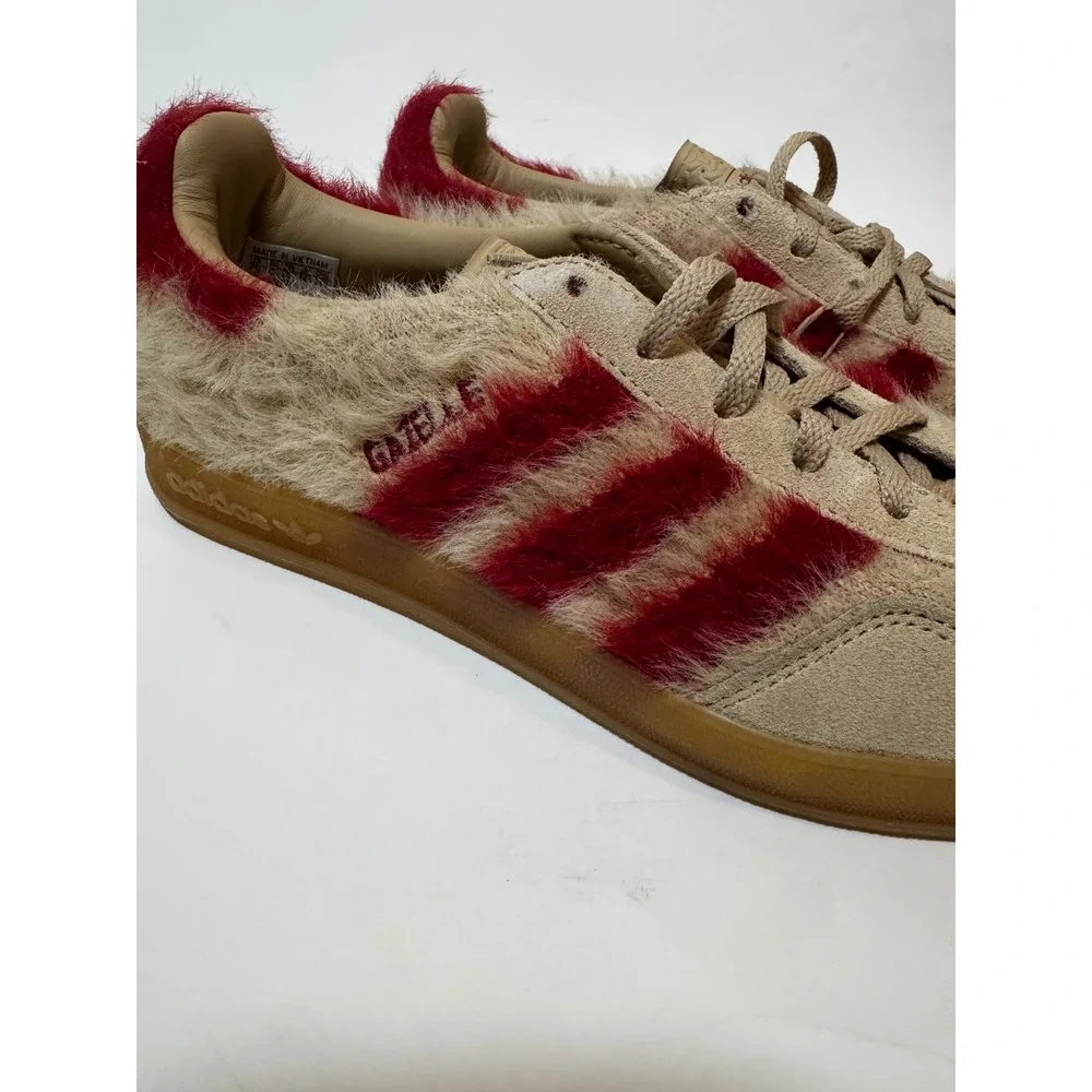 Adidas Gazelle Indoor Sand Red Faux Fur Sneakers Womens 7.5